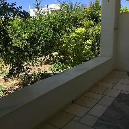 Rodia & * Parikia (Paros)