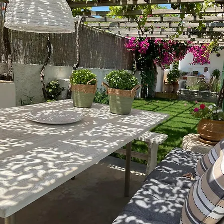 Rodia & Apartment *