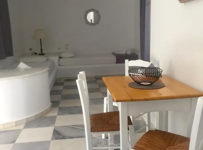 Rodia & Apartment Parikia (Paros)