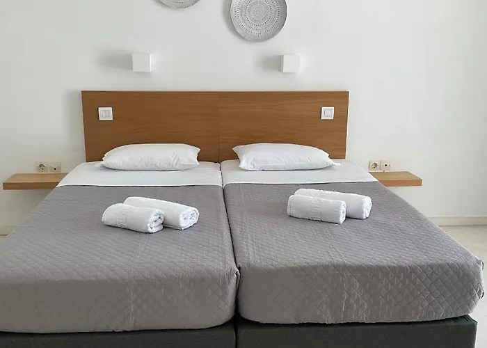 Rodia & Apartment Parikia (Paros)