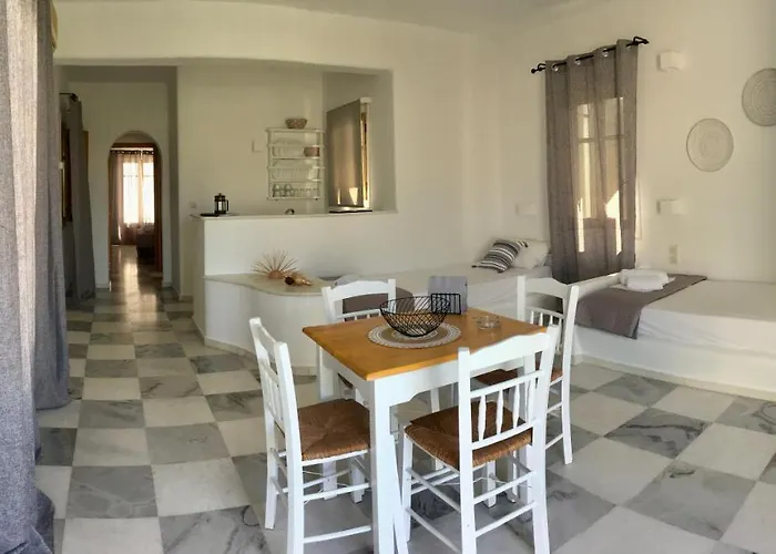 Rodia & Apartment Parikia (Paros)
